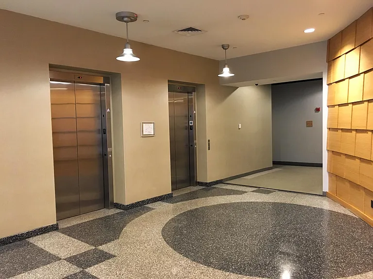 290 Pleasant St #217 — Photo 15