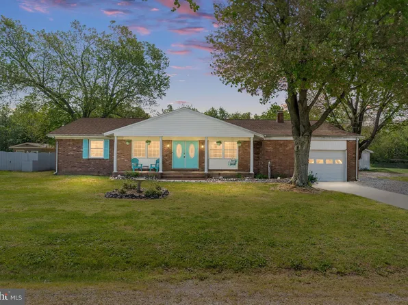 79 Darl Cir, Colonial Beach, VA 22443