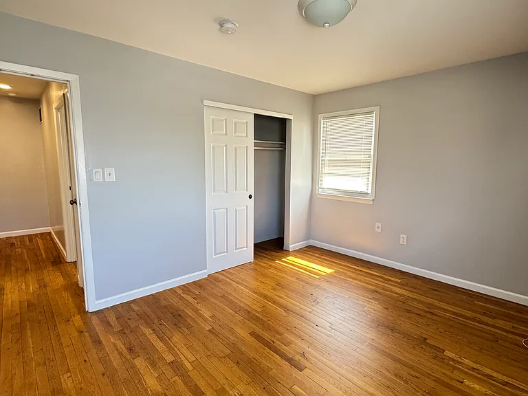 300 Jefferson Ave #1 — Photo 22