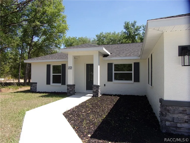 916 Independence Hwy — Photo 4
