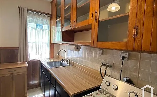 25 Bridgeport St #2 — Photo 6