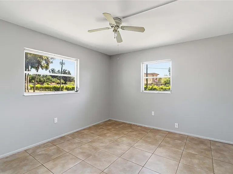 304 Lantana Ave — Photo 13