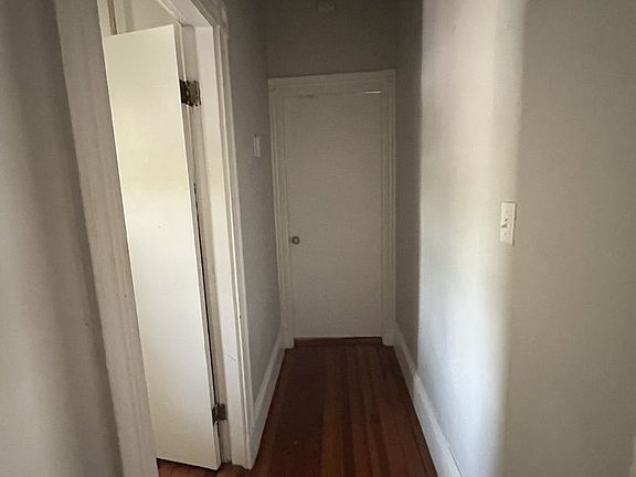 2nd image of 172B Bigelow St #A1