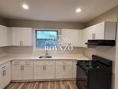 26 Finlay Pl #1 — photo 2 of 4