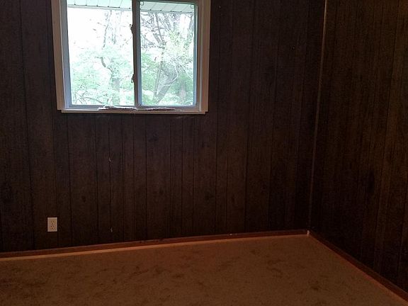 4th image of 10878 Spring Garden Dr