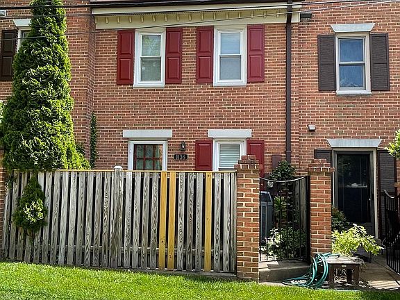 4th image of 1136 N Taylor St #1