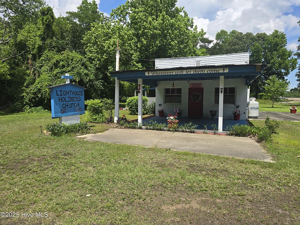 2nd image of 219 Poplar Neck Road