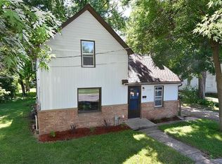 209 2nd Ave SW, Faribault, MN 55021