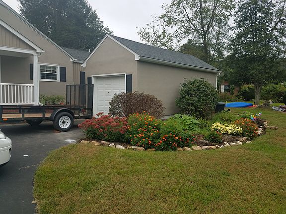 4th image of 309 Clearwater Dr