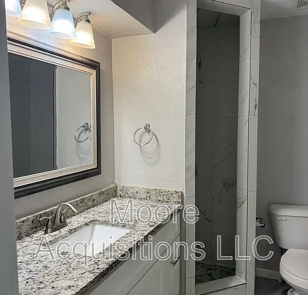 1833 Skyline Dr — Photo 22