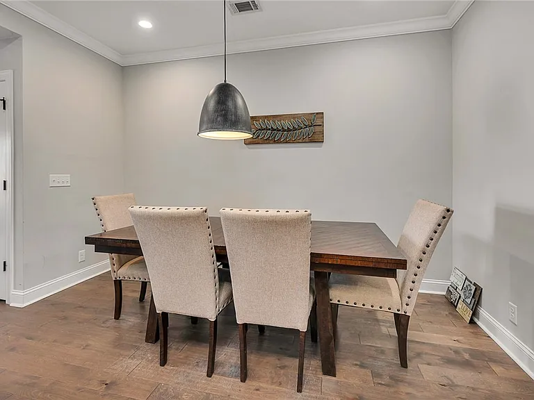 505 Mariners Cir — Photo 5