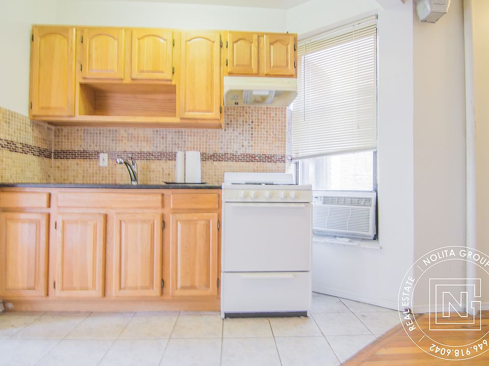 2nd image of 151 Orchard St #18
