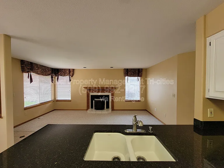 2918 S Ledbetter Pl — Photo 9
