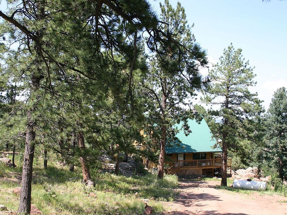 Front & Main driveway view