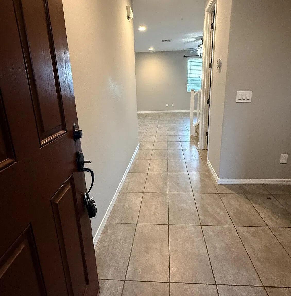 4 bed, 2.5 bath, 2162 sqft, $2,395 — Photo 4