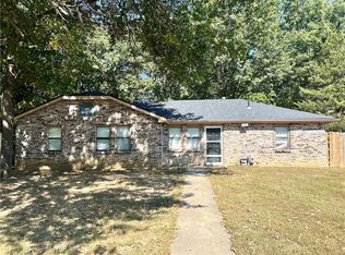 227 SE 121st Rd, Warrensburg, MO 64093