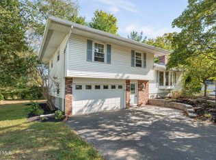 228 Murray Ave, Delmar, NY 12054