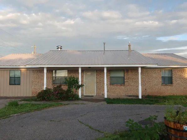 215 Holiday St, Moriarty, NM 87035