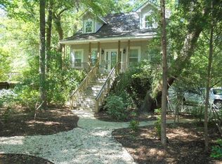 27 Clay Dr, Pawleys Island, SC 29585