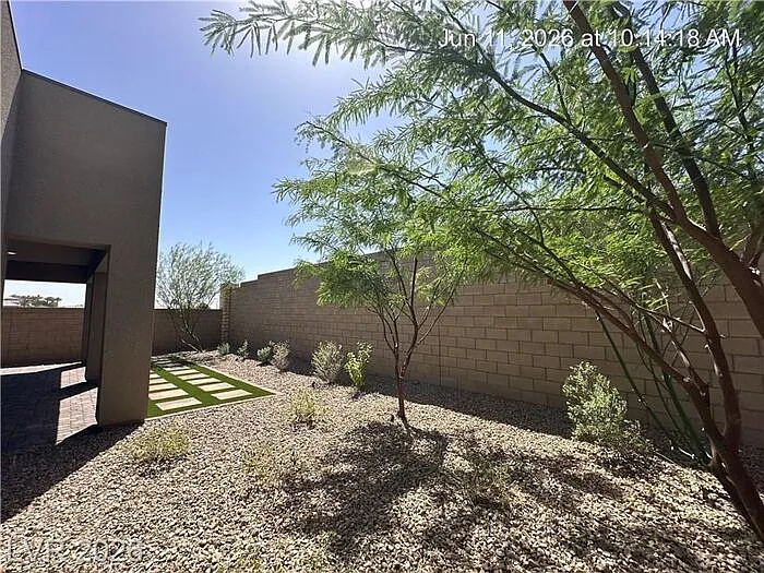 37 Charlotte Ridge Pl — Photo 25