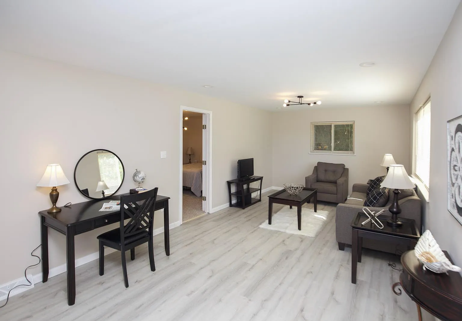 4 bed, 1462 sqft, $1,895 — Photo 2