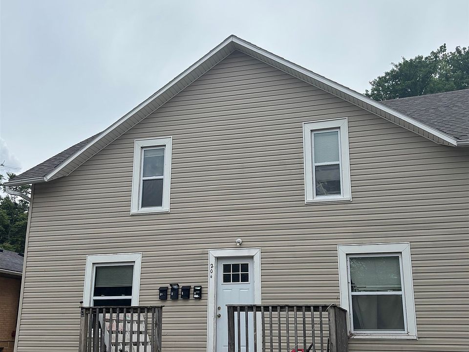 1st image of 208 W 6th St