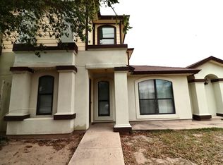 2402 Burnside St APT 2, Laredo, TX 78040