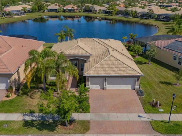 16232 Diamond Bay Dr, Wimauma, FL 33598