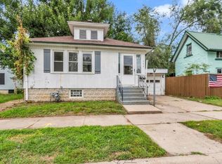 379 W River St, Kankakee, IL 60901