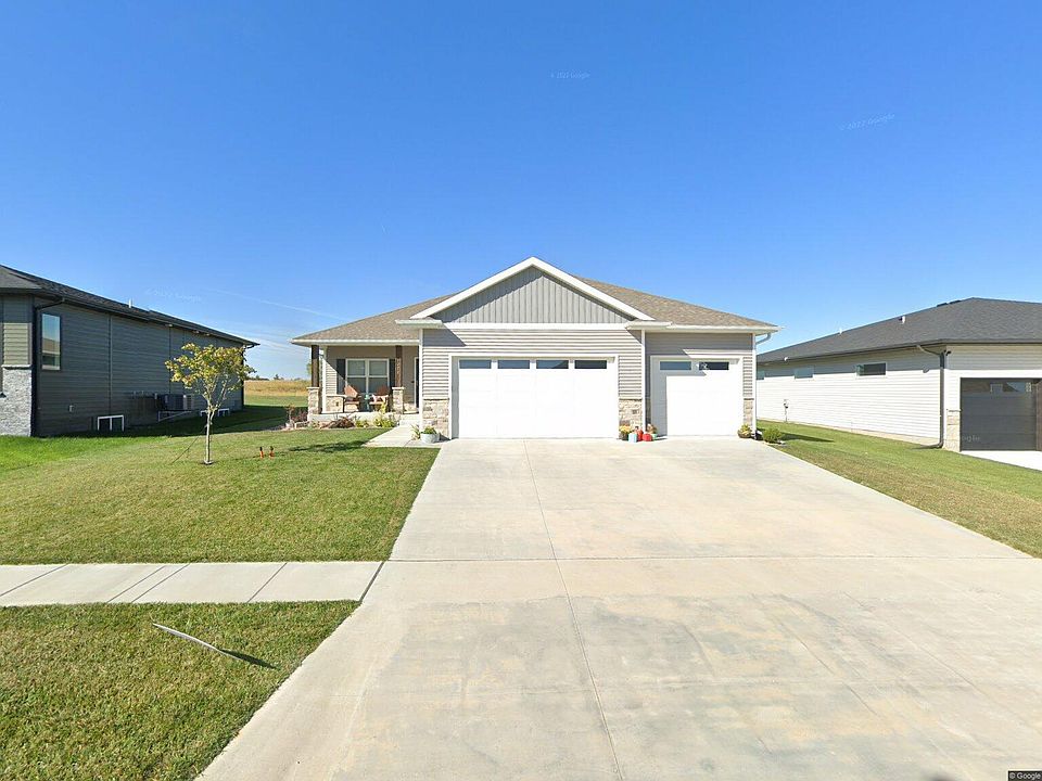1st image of 445 Ash St #Onzavr