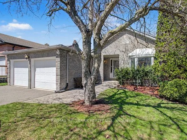 10 Haskell Cres, Aurora, ON L4G 5T5