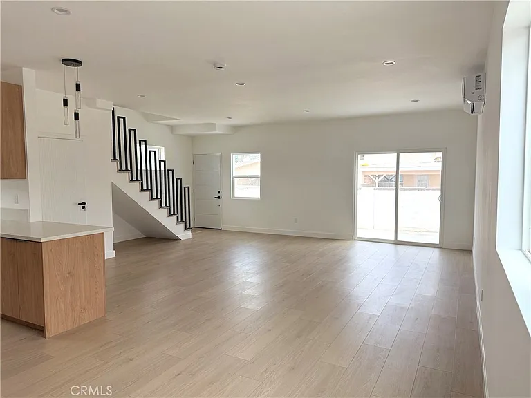 22913 Sherman Way — Photo 2