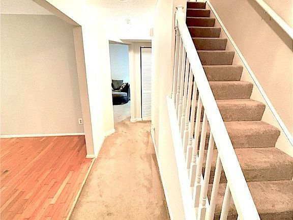 3rd image of 1604 Fox Downs Pl