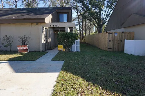 8287 Pineverde Ln Photo 1
