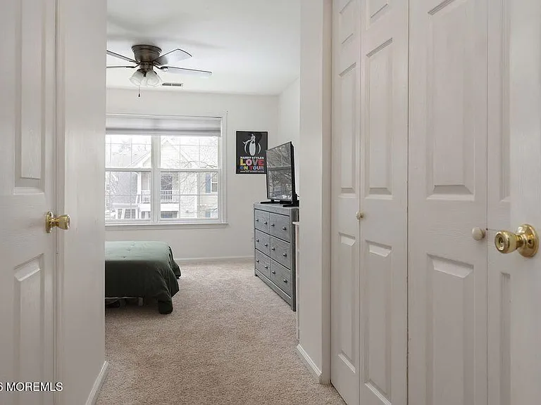 1015 Wedgewood Cir #1015 — Photo 17