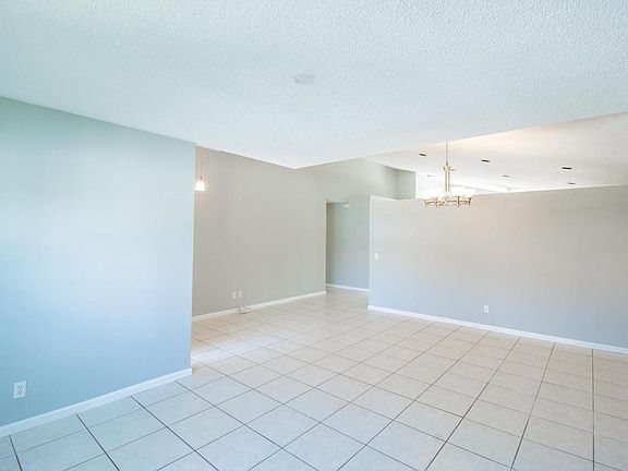 5th image of 3662 Newport Ave