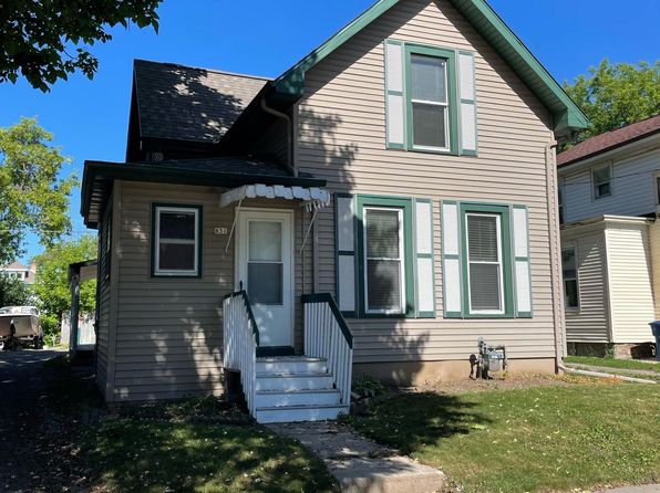 831 Central St