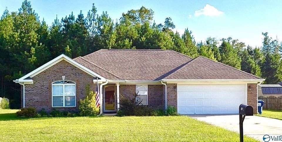 1st image of 244 Chestnut Cv