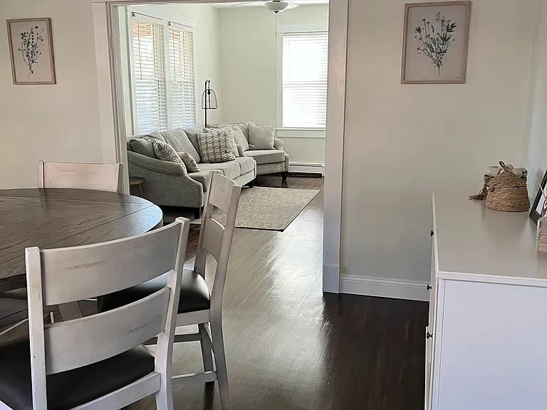 413 Florence Ave — Photo 9