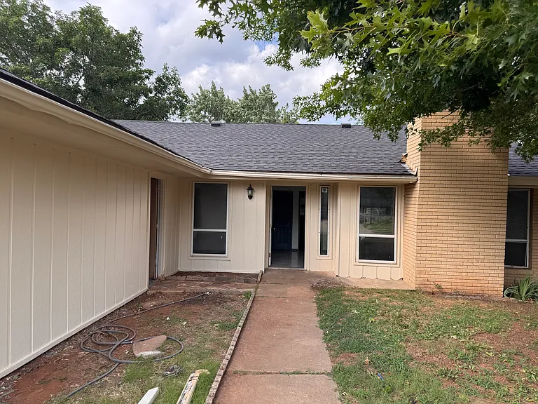 2229 NW 113th Pl — Photo 20