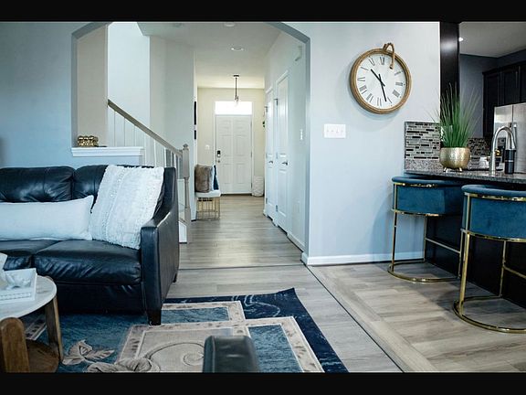 2nd image of 6809 Luce Ln