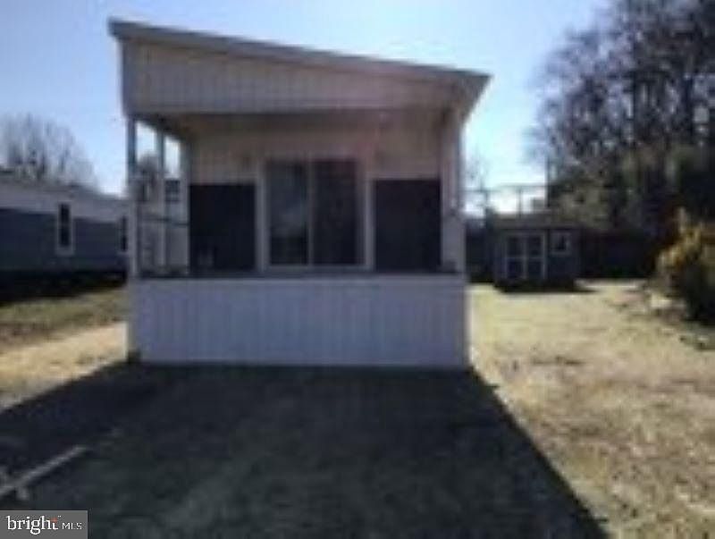 2nd image of 32 Kennedy Dr