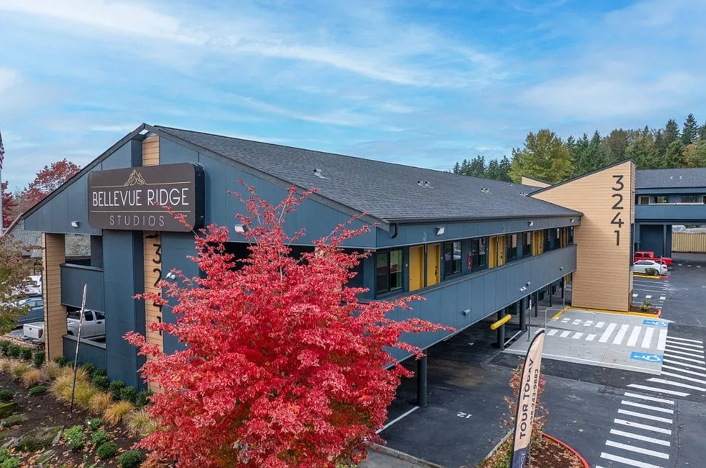 Bellevue Ridge — Photo 2