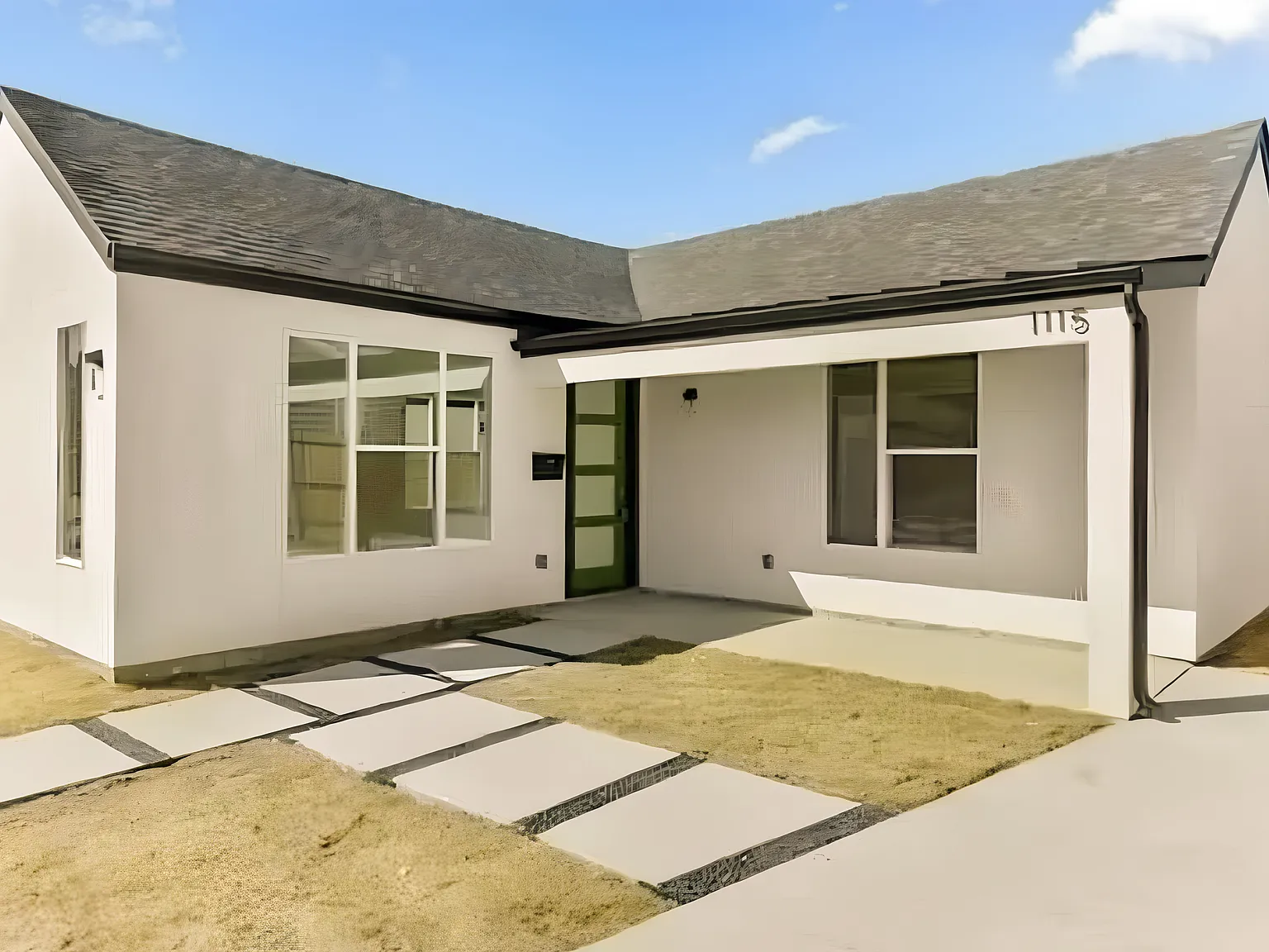 1 bed, 1.0 bath, 1700 sqft, $1,274 — Photo 2