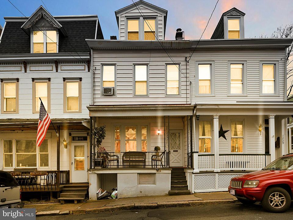 1227 W Norwegian St, Pottsville, PA 17901 Zillow