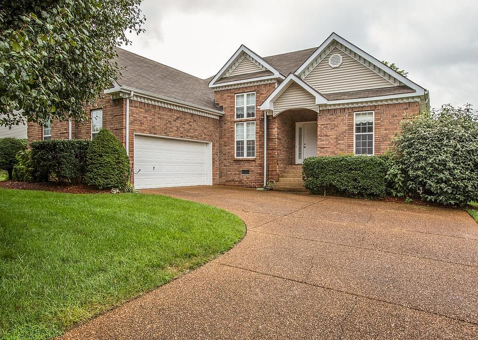 1st image of 2812 Iroquois Dr