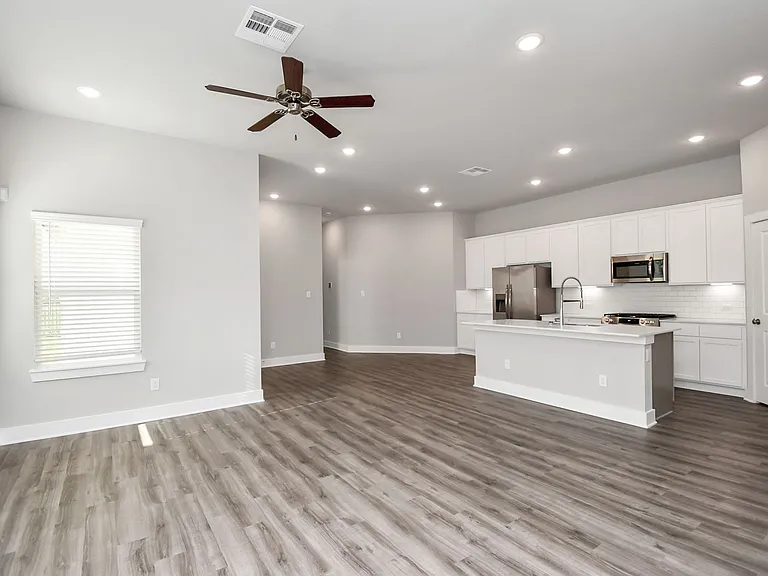 21014 Bay Village Dr #A — Photo 6