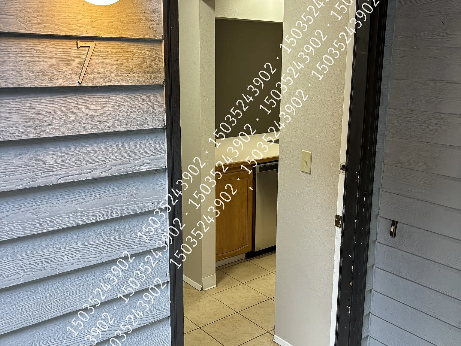 2bd 2ba 900 Sqft W/ Garage, W/D Hk Up, Fireplace, We Pay Water & Sewer — Photo 1
