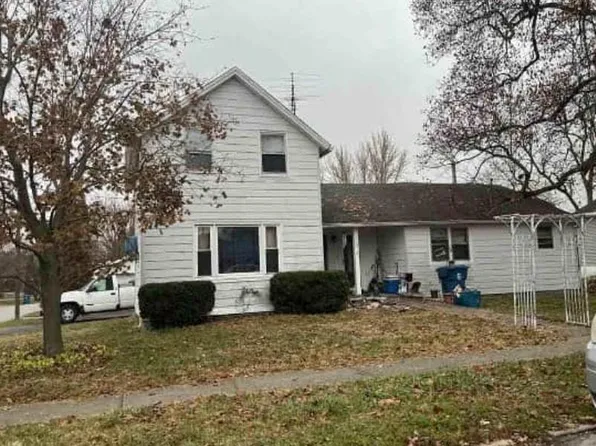 112 W State St, Morocco, IN 47963