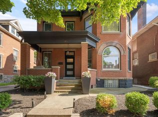 275 E Deshler Ave, Columbus, OH 43206